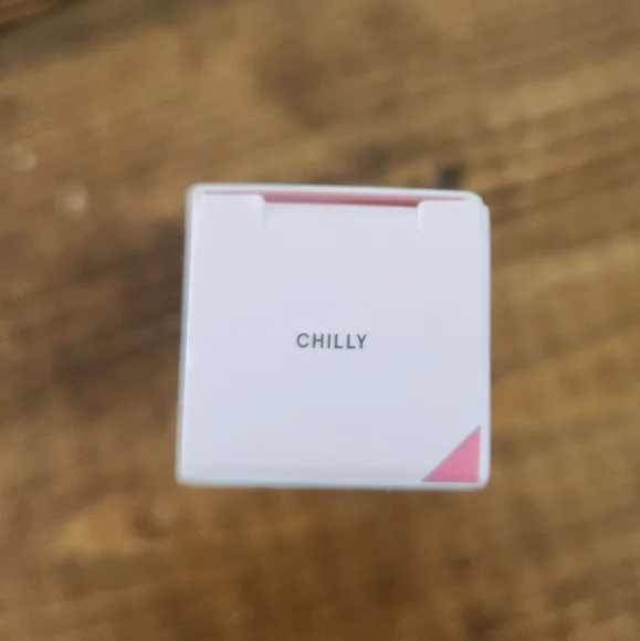 Glossier And Burt's Bees Lip Bundle (Unused & Unopened) - Picture 7 of 7